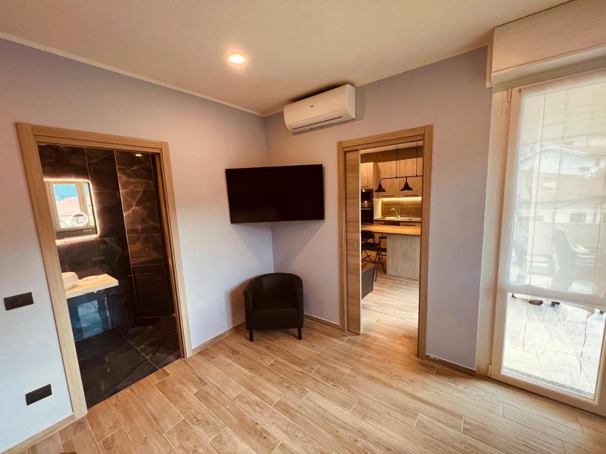 Ferienwohnung La Tana Del Ludo Baveno Exterior foto