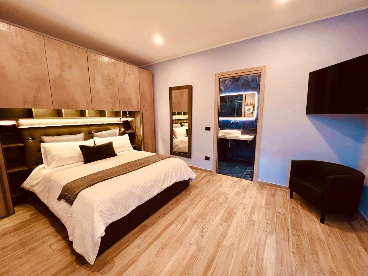 Ferienwohnung La Tana Del Ludo Baveno Exterior foto